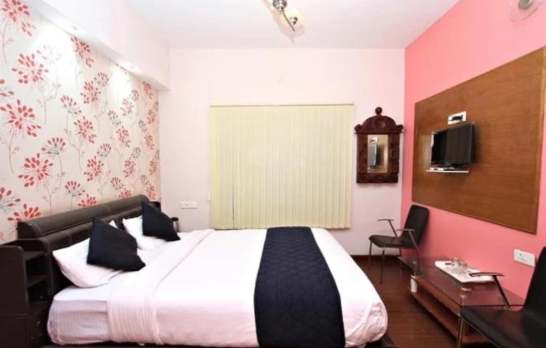 Savi'S Home Stay Ooty Chambre photo