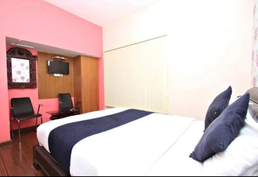 Savi'S Home Stay Ooty Chambre photo